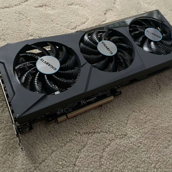 GIGABYTE GeForce RTX 3050 Gaming OC 8G Graphics Card, 3X WINDFORCE Fans - Picture 1 of 3